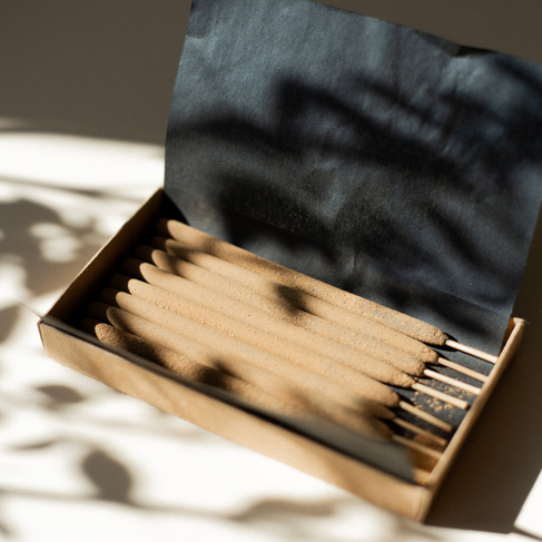 Drewno · bursztyn · wanilia - kadzidła naturalne