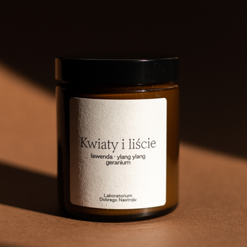 Kwiaty i liście - świeca sojowa 180ml
