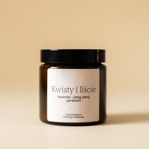 Kwiaty i liście - świeca sojowa 120ml